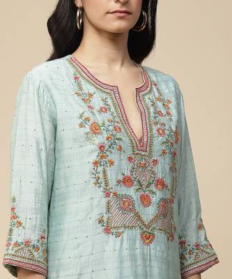 AARKE Pastel green embroidered sharara set 5
