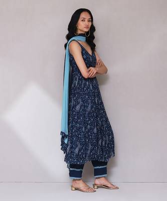 AARKE Blue paisley print anarkali kurta set 3
