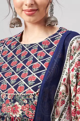 Winered woman navy blue paisley print gota detailing patch kurta set with dupatta