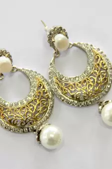 White Pearl Chand Bali
