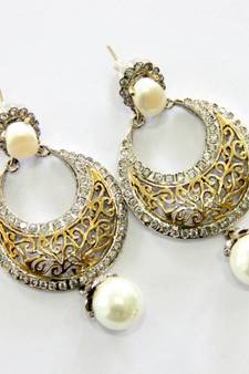 White Pearl Chand Bali