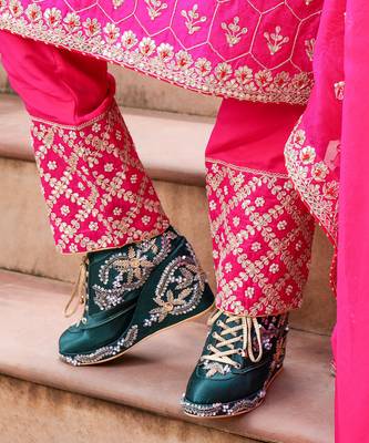 Dark green hand embroidery wedges 5