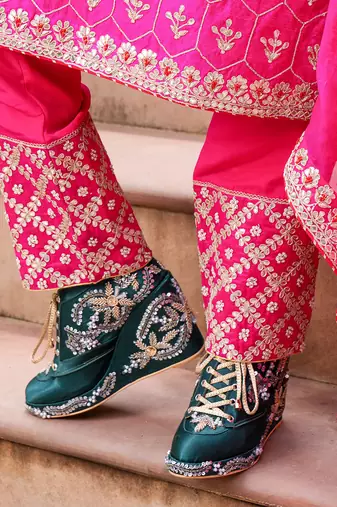 Dark green hand embroidery wedges