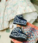 Dark blue hand embroidery wedges