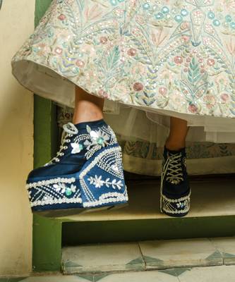 Dark blue hand embroidery wedges 4