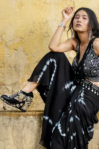 Black embroidered wedges