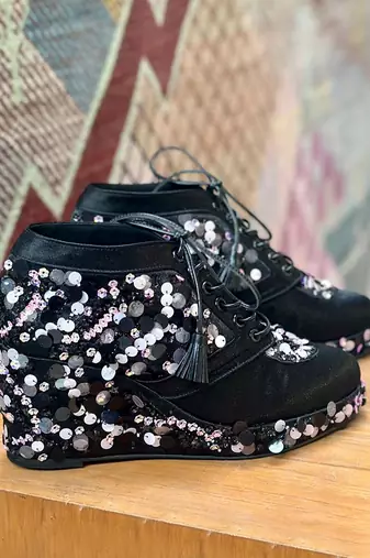 Blush pink hand embroidery shoe