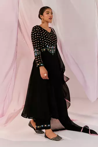 Black alara black kurta set
