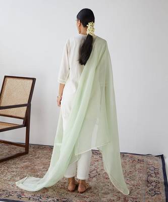 Ivory chanderi embroidered kurta set 2