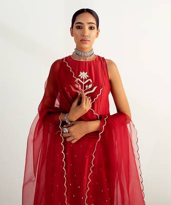 Maroon embroidered kurta set 3