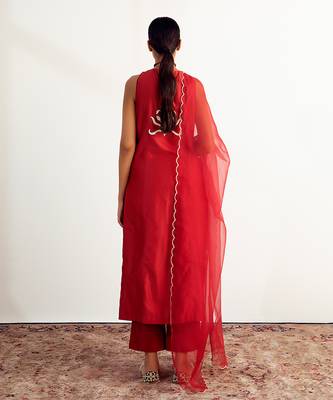 Maroon embroidered kurta set 5