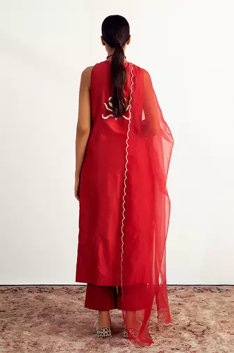 Maroon embroidered kurta set