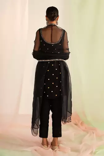 Black embroidered handcrafted kurta set