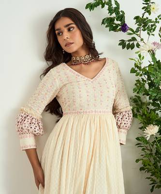 Ivory embroidered tunic 4