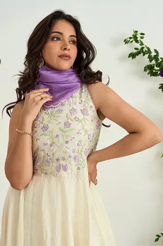 Ivory embroidered kurta set