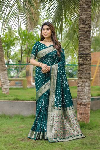 Green Woven Design Bandhej silk blend Saree With Blouse