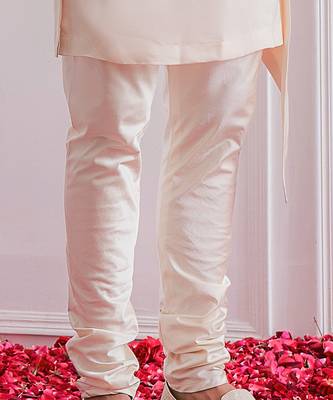 Ivory khanpur kurta set 2