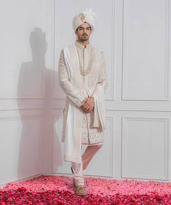 Off white sadiqabad sherwani set 1