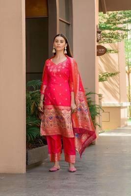 Beautiful Gajri Colour Woven Paithnai Designer Fancy Girlish Banarasi Silk Salwaar Kameez 1
