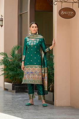 Beautiful Green Colour Woven Paithnai Designer Fancy Girlish Banarasi Silk Salwaar Kameez 1