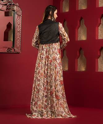 Offwhite printed long pleated dress with jacket 4