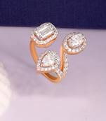 White tres diamante ring