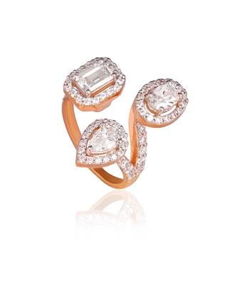 White tres diamante ring 2