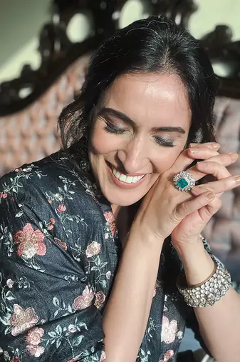 Green classe cocktail ring