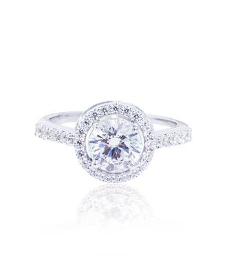 White round halo solitaire ring 1