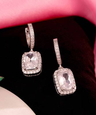 White claro earrings 1
