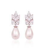 White vision pearl earrings
