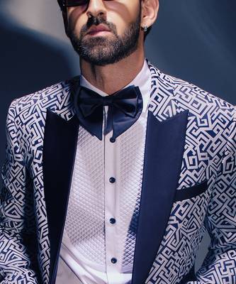 White abstract jacquard tuxedo with pant 4