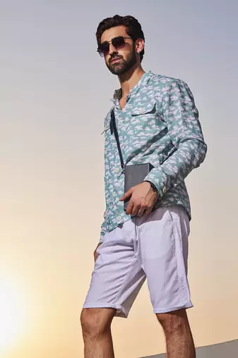 Blue cloud print shacket