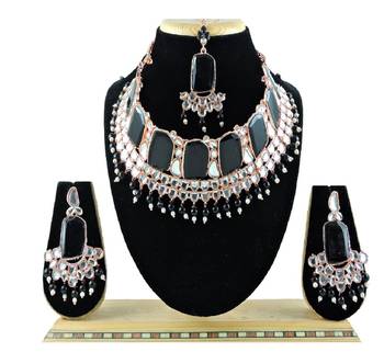 Premium Heavy Wedding Wear Necklace Set 2