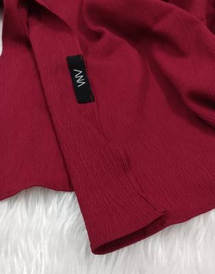 Ana light weight soft poly crinkle reddish maroon hijab 2