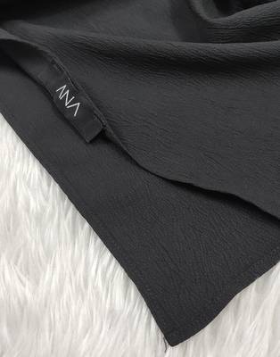Ana light weight soft poly crinkle black hijab 2