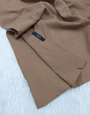 Ana light weight soft poly crinkle brown hijab 3