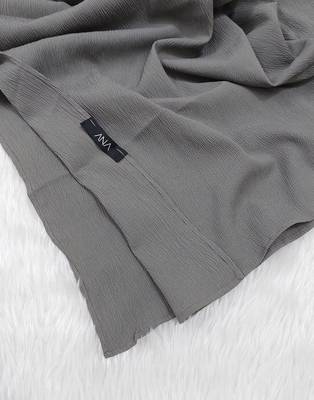 Ana light weight soft poly crinkle grey hijab 4