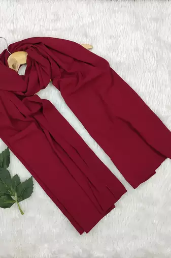 Ana light weight soft poly crinkle reddish maroon hijab