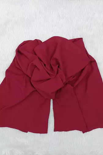 Ana light weight soft poly crinkle reddish maroon hijab