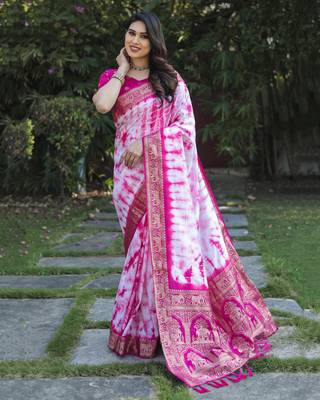 Pink Woven Design Bandhej Silk Blend Saree With Blouse 2