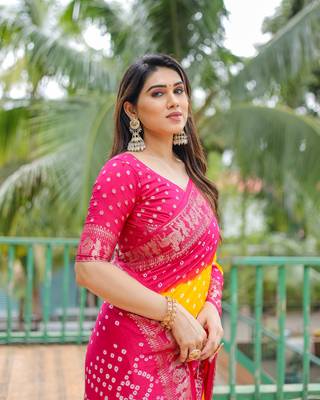 Yellow Woven Design Bandhej Silk Blend Saree With Blouse 5