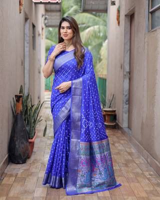 Blue Woven Design Bandhej Silk Blend Saree With Blouse 2
