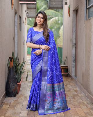Blue Woven Design Bandhej Silk Blend Saree With Blouse 4