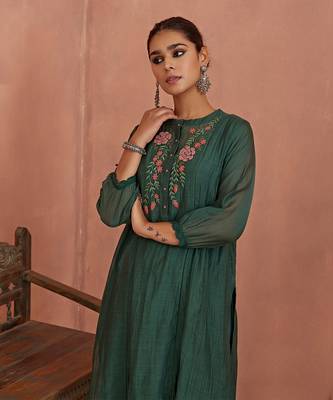 Teal floral emroidered tunic set 3