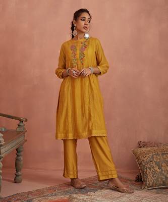 Yellow floral emroidered tunic set 1