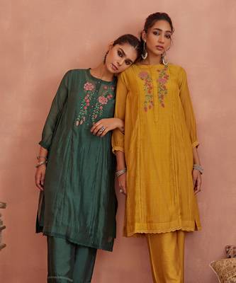 Yellow floral emroidered tunic set 5