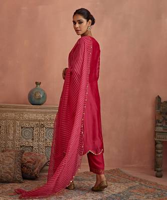 Magenta metal hand embroidered anarkali set 4