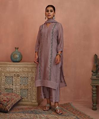 Mauve flower lace kurta set 1