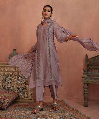 Mauve flower lace kurta set 2